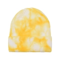 Gros plan sur le motif tie-dye jaune et blanc d'un bonnet d'hiver en tricot chaud - Jaune Tie-Dye