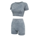 Set yoga con crop top a maniche corte e pantaloncini a vita alta in blu grigio lavato - S / Grigio