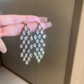 Zilveren zeester oorbellen met zwarte strass hangers in een lange druppelvorm - Gouden Holle Kwast (2# 925 Sterling Zilveren Oorknopjes - Gouden Holle Kwast)