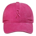 Détail de broderie ruban rose sur une casquette en coton lavé de couleur rose - Réglable / Rose rouge