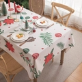 Tovaglia natalizia festiva con poinsettia rossa e aghi di pino sul tavolo in legno - 90x90cm / Fiore di Natale Orlato