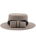 Cappello di paglia a testa piatta con nastro nero, fiocco e dettaglio M in oro - M(56-58cm) / Grigio