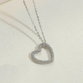 Elegante collana con ciondolo a cuore argento e design traforato con pavé scintillante - Argento / Zirconia Bianca