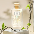 Hong Kong reed diffuser in glass bottle with dried flowers and wooden stopper - Westin White Tea Set
