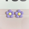 Dettaglio macro di fiori a cinque petali in resina viola con stami gialli per fai-da-te - 02# Viola 2*2cm