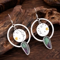 Orecchini vintage argento con luna stella e pietra naturale su sfondo di legno - Argento/Rubino in Zoisite