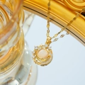 Collar de planeta dorado con piedra ojo de gato ámbar y detalles de circonitas - Estilo Saturno Ojo de Gato Amarillo (C518 Dorado Amarillo)