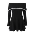 Elegante abito in maglia nera a spalle scoperte con bordi in pizzo bianco e maniche - S / Nero