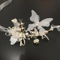 Golden bridal hairband with white tulle butterflies, cream flowers and elegant pearls - Wrist Corsage-White