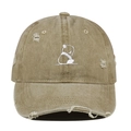 Detail der Panda-Stickerei und Used-Look-Elemente auf der khakifarbenen Baumwollkappe - Einheitsgröße / Khaki
