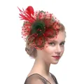 Chapeau fascinateur rouge et vert avec plumes et voile en résille à pois - Couleurs de Noël