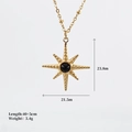 Vista dettagliata della collana bussola a stella dorata con dimensioni di 23,8 mm - Collana Con Stella a Otto Punte