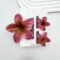 Three-piece plumeria hair claw set featuring gradient rose red and dark brown resin finish - Purple-red Set (including Cards)