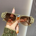 Luxury gold metal sunglasses with butterfly rhinestone decoration and brown gradient lenses - Tea Pink Gradient