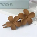 Vintage matte caramel double flower U-shape hair clip with elegant floral design for women - Yellow Coffee