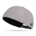 Gorro miki gris de algodón con insignia metálica de hoja de arce y correa ajustable - Ajustable / Gris