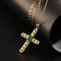 Collar de cruz punk vintage dorado con circonitas verdes y cadena de eslabones - Estilo H1 Cobre Chapado En Oro