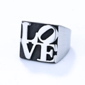 Anello unisex in acciaio inossidabile argento con lettere LOVE e design minimalista - US 7 / Stile Lettere LOVE Impilate (13210) / Color Acciaio