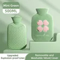 Bolsa de agua caliente de 500ML verde menta con funda de felpa y flor rosa bordada - 500ml/Revestimiento a prueba de explosiones + Funda / Verde Menta