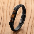 Handgewebtes Herren-Lederarmband in Schwarz mit braunen Tigerauge-Steinen und Magnetverschluss - Tigerauge Magnetisch / 21cm