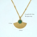 Detailed view of fan-shaped green natural stone pendant with size and weight annotations - Vintage Fan Style (1119)
