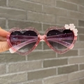 Gafas de sol de corazón para niños con montura rosa brillante y lentes degradados - Rosa Translúcido Con Brillo Y Lentes Grises Degradados