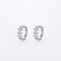 Funkelnde S925 Sterling Silber Creolen in Blattform mit Micro-Pavé-Zirkonia Steinen - Silber