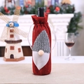 Funda navideña para botella de vino de gnomo en fieltro rojo con gorro de punto gris - Funda roja con gorro gris