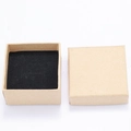 Caja de regalo cuadrada de cartón marrón con inserto de espuma negra para joyas - Caja de embalaje de joyas