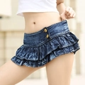 Minigonna in jeans effetto lavato con volant a doppio strato e bottoni in rame - S / Blu scuro