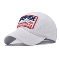 Gorra de béisbol de algodón blanco con bordado rojo Super Bro y estilo streetwear - Ajustable / Blanco