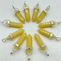Set aus 11 sechseckigen gelben Kristallanhängern mit silberfarbenen Metallverschlüssen - Anhänger mit Halskette / Topas