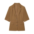 Giacca blazer marrone a maniche corte da donna con cintura e tasche con patta su sfondo bianco - S / Tops