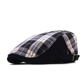 Detalle de gorra de cuadros con hebilla metálica y textura de pana azul marino - 56-60cm Ajustable / Azul marino