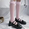 Lolita Kniestrümpfe in Rosa mit Herz-Strickmuster und elegantem Spitzenbesatz am Saum - Rosa Herz