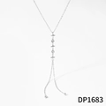 Collana a Y in argento con ciondolo a stella, zirconi e eleganti catene a nappa - Argento (DP1683)