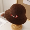 Cappello a secchiello marrone in peluche con pelliccia sintetica e toppa cartoon per l'autunno - M (56-58cm) / 5086 Caffè Scuro con Toppa Mela