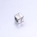 Perle cubique de 7mm en acier inoxydable argenté avec lettre Y gravée pour bijoux DIY - Lettre Y