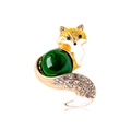 Spilla volpe vintage dorata con gemma verde, smalto bianco e strass brillanti sulla coda - Giallo