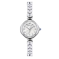 Détail de montre luxe pour femme avec cadran en nacre et bracelet en perles et cristaux - Argenté