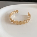 Gold plated wrinkled starfish seashell open bangle bracelet with a metallic textured finish - Continuous Scallop Texture (1#)