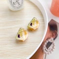 Mini conch-shaped claw hair clips featuring marble texture in acetate material - Yellow Conch (Pair)
