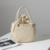 Elegante bolso de cubo tejido en blanco roto con cierre de cordón para verano - Blanco Roto
