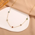 Bracciale a catena sottile dorata con sette gemme colorate a taglio rotondo - Collana in Oro Multicolore