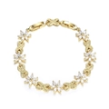 Dettaglio del bracciale dorato con fiori, pietre di zircone e maglie a infinito - Colore Argento