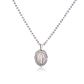 Dettaglio della collana di perle viola con medaglia d'argento della Vergine Maria - Argento Viola Vetro
