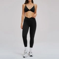 Zwarte tweedelige yogaset met sportbeha met V-hals en legging met hoge taille - S / Premium Zwart