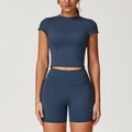 Set da yoga blu navy da donna con top corto a maniche corte e pantaloncini a vita alta - Taglia S / Top E Pantaloni / Maniche Corte + Pantaloncini / Blu Navy