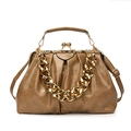 Sac à main vintage en cuir PU camel avec fermoir en métal et grosse chaîne dorée chic - Kaki