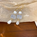 Elegante Goldohrringe mit weißen Maiglöckchenblüten und blauen floralen Akzenten - 25# Ohrhaken-Blau-Lotus (Echtvergoldet)